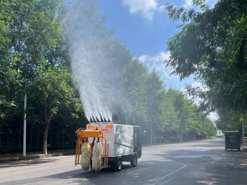 电动环卫车：环保事业的绿色动力